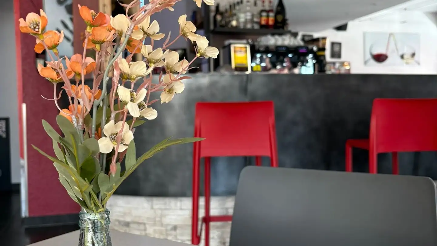 Residential building for sale - 6718 Olivone - Photo 3