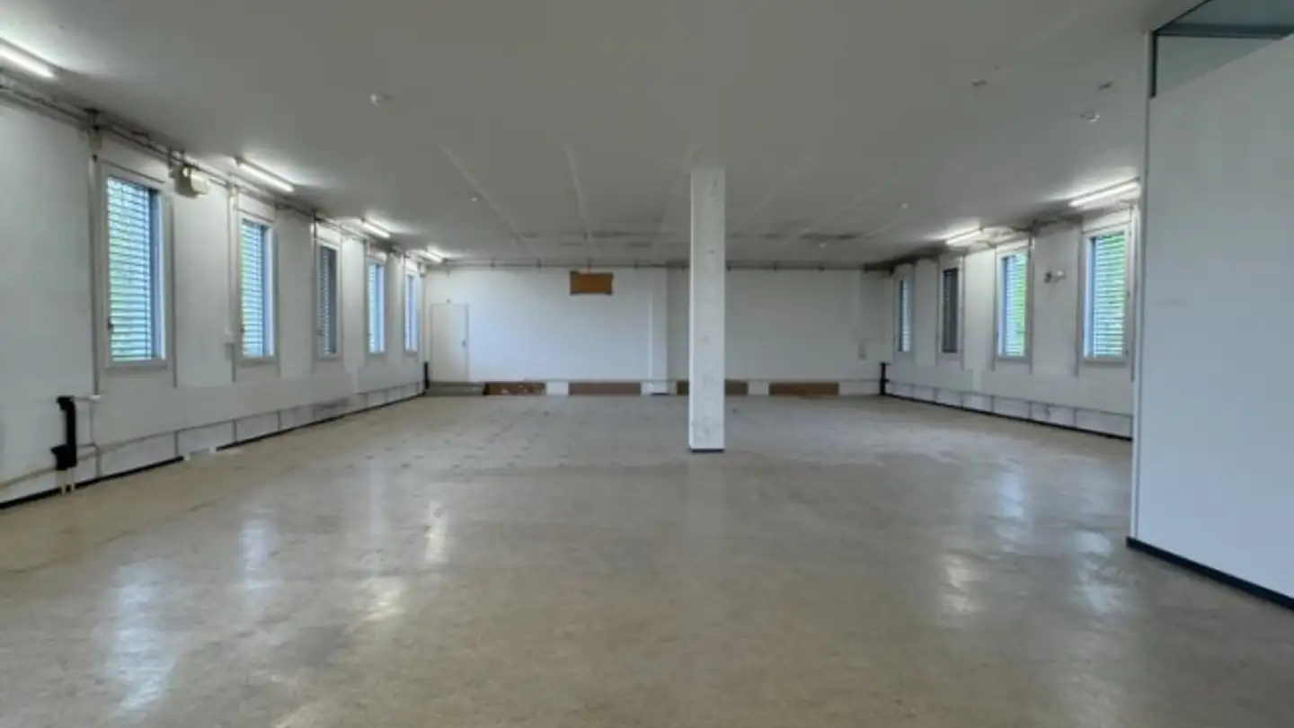 Mischgenutztes Gebäude mieten - Talstrasse 2, 4144 Arlesheim