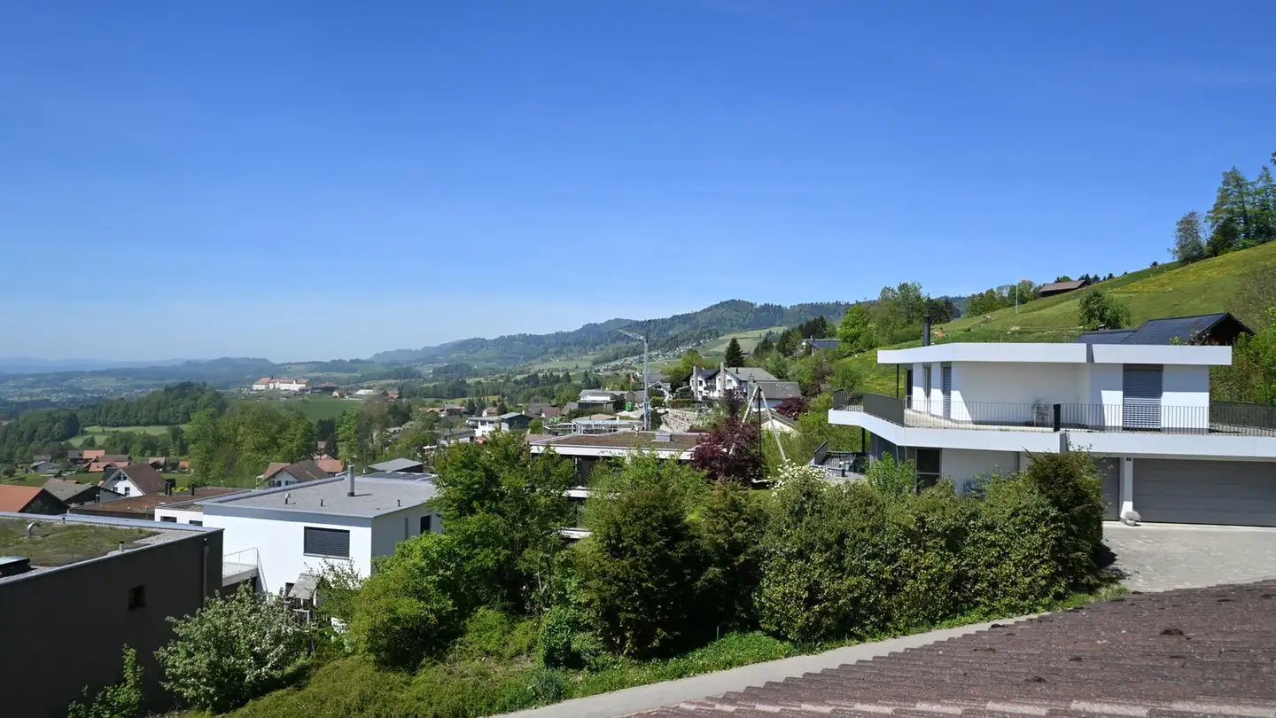 Attique à louer - Speerstrasse 6, 8738 Uetliburg SG - Photo 2