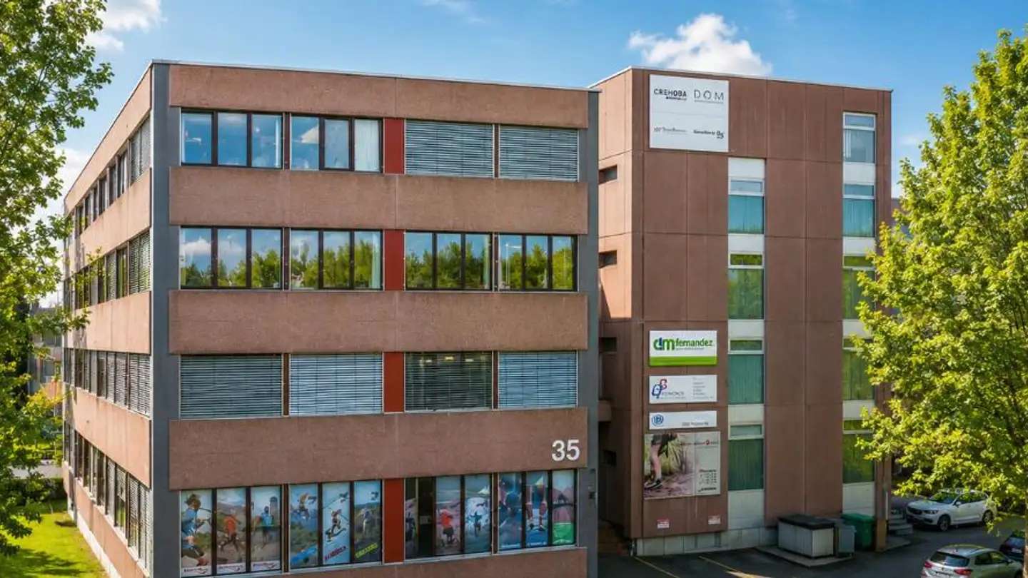 Office space for rent - Alte Steinhauserstrasse 35, 6330 Cham