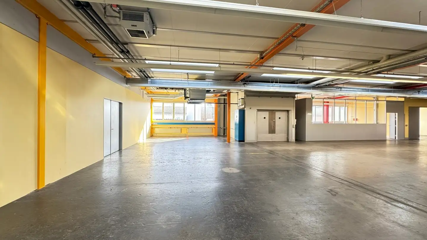 Commerciale in affitto - Bahnhofstrasse 37, 3427 Utzenstorf - Foto 2