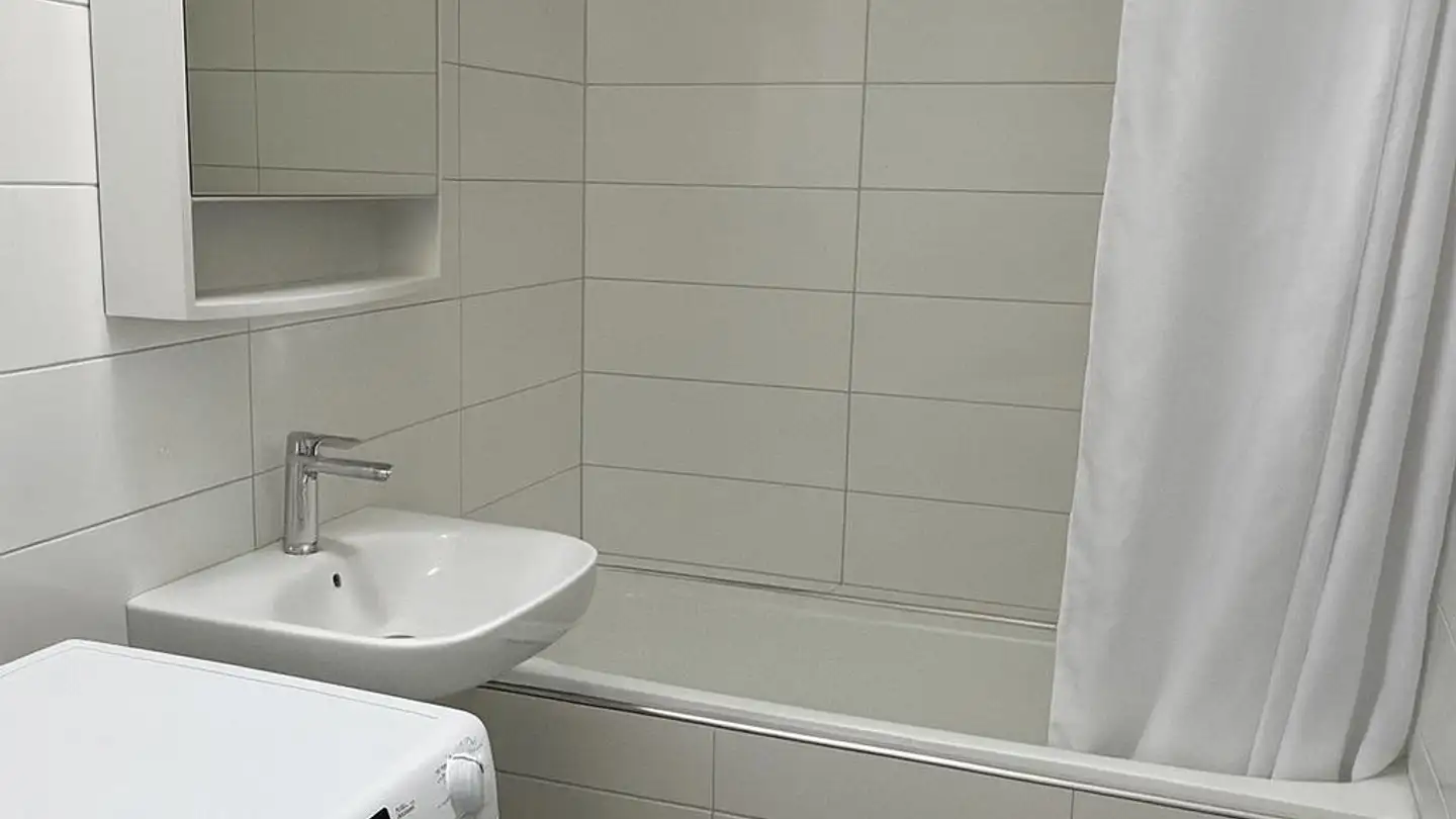 Apartment for rent - Banaustrasse 3a, 8890 Flums - Photo 3