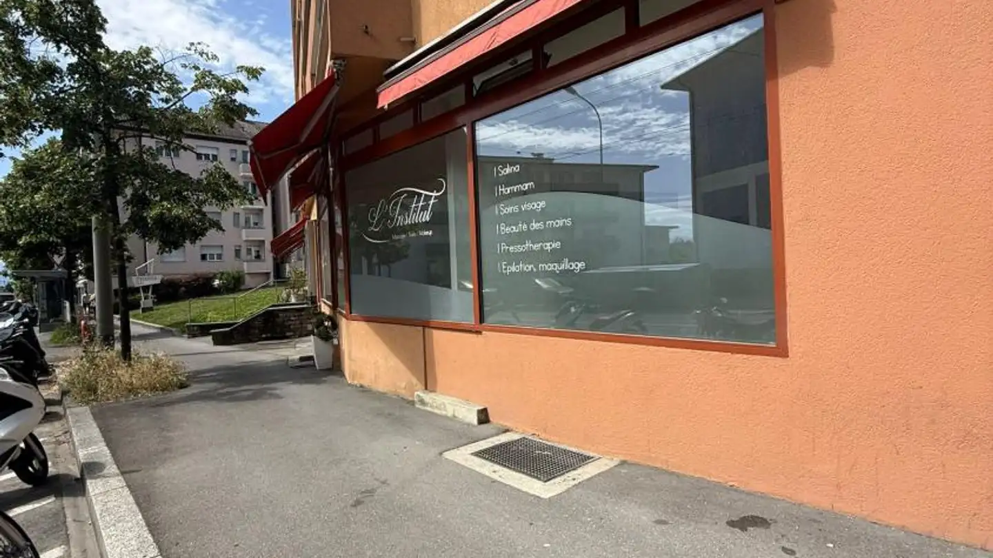 Commercial for rent - Chemin De Verdonnet 32, 1012 Lausanne