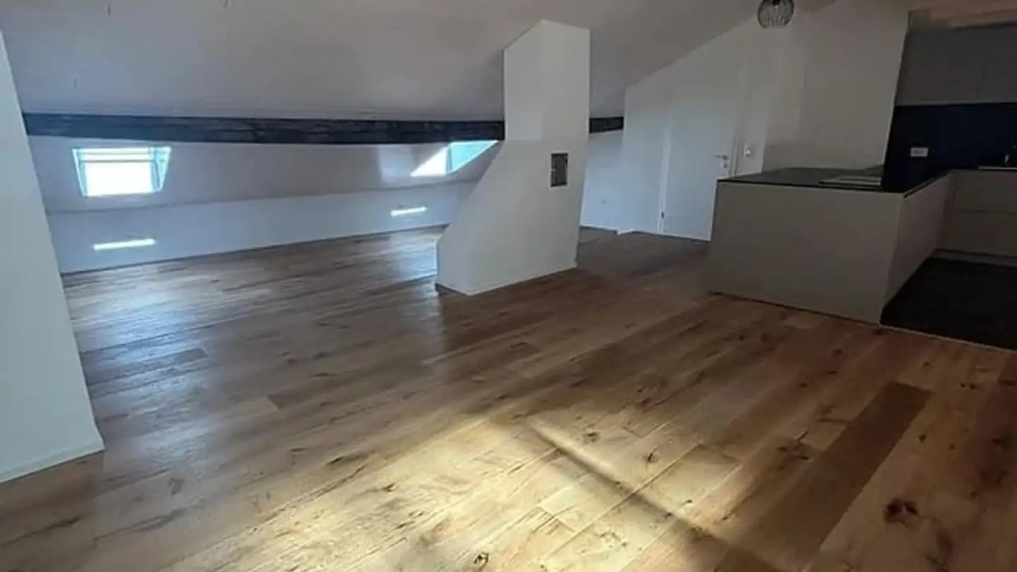 Loft for rent - Rue De Morat / Murtengasse 33, 1700 Fribourg - Photo 3