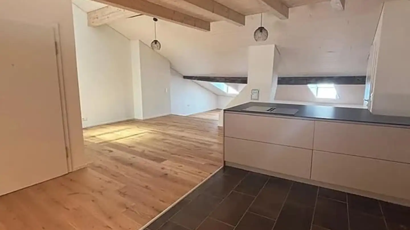 Loft for rent - Rue De Morat / Murtengasse 33, 1700 Fribourg - Photo 4