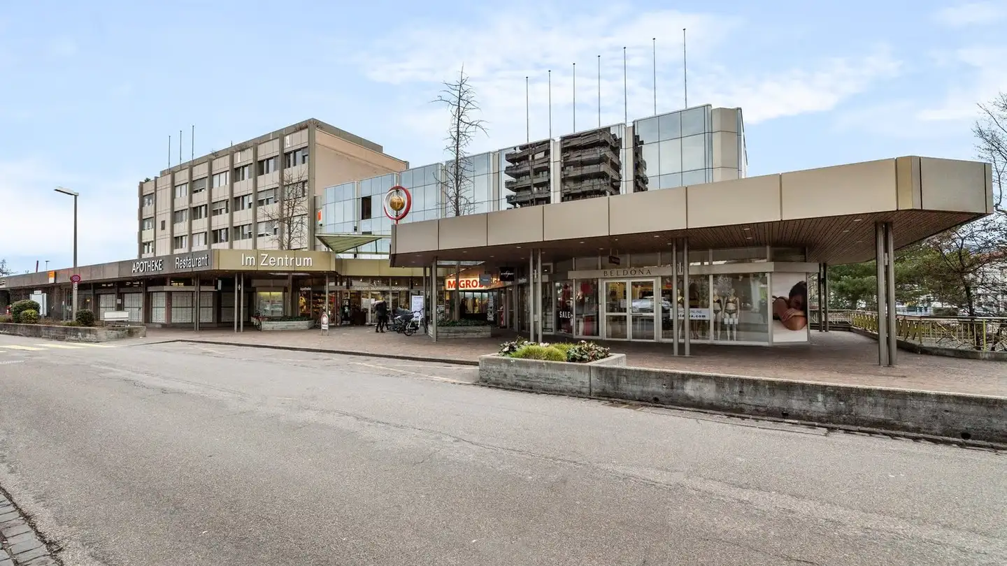 Shop for rent - Angensteinerstrasse 5, 4153 Reinach BL
