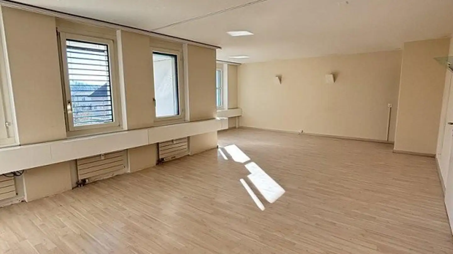 Bürofläche mieten - Bahnhofstrasse 150, 8620 Wetzikon ZH - Foto 2