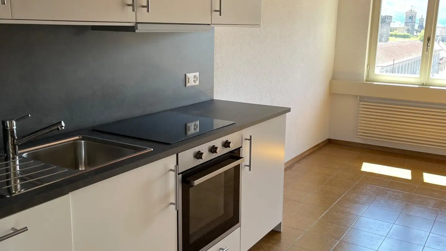 Apartment for rent - Viale Stazione, 6500 Bellinzona - Photo 4