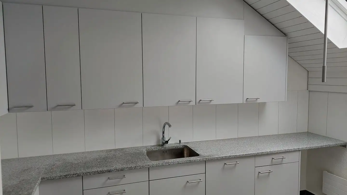 Dachgeschosswohnung mieten - Zielackerstrasse 25, 8304 Wallisellen - Foto 4