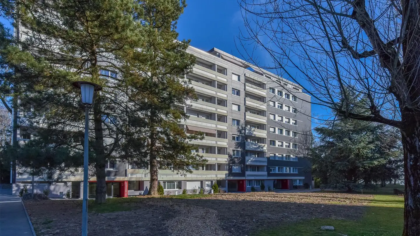 Single garage for rent - 1018 Lausanne