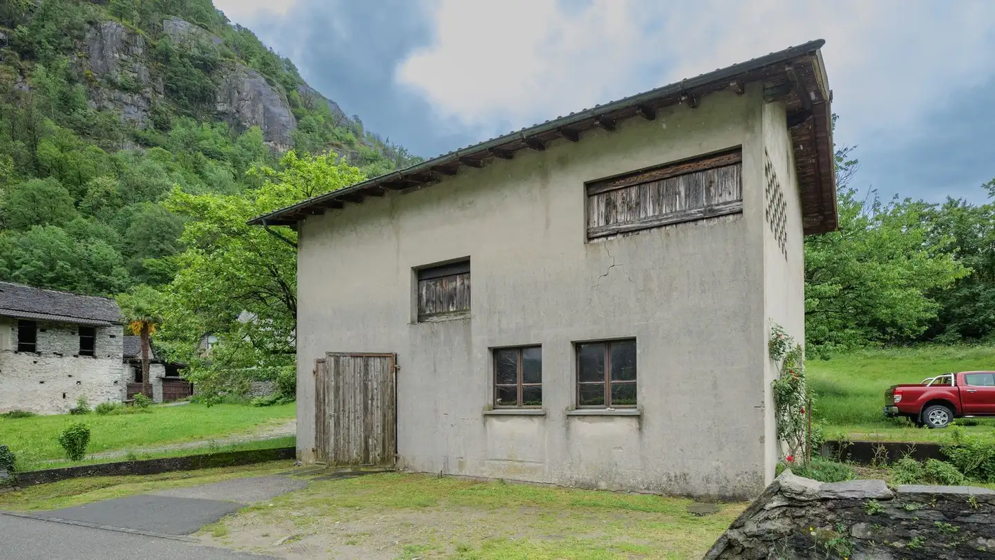 Einfamilienhaus kaufen - Al Stradón 68, 6670 Avegno