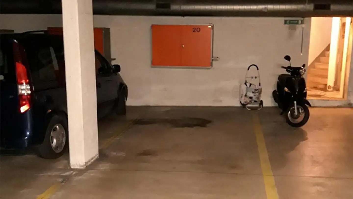 Place de parking souterraine à louer - Klebestrasse, 8041 Zürich - Photo 3