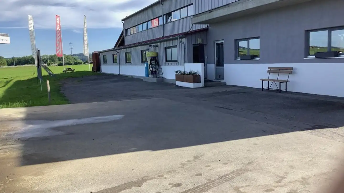 Edificio residenziale in vendita - 1623 Semsales