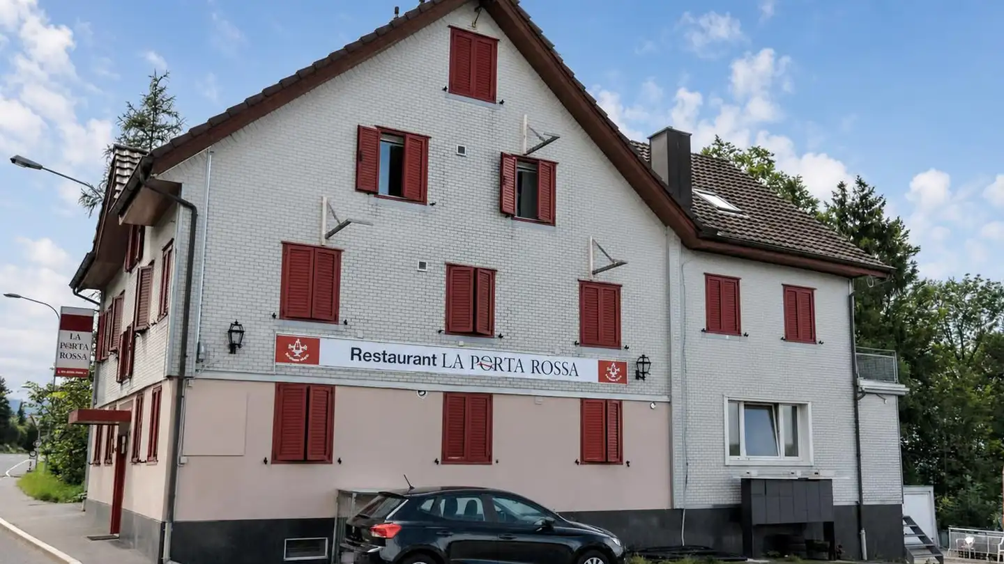 Residential building for sale - Neuheimerstrasse 1, 6313 Edlibach