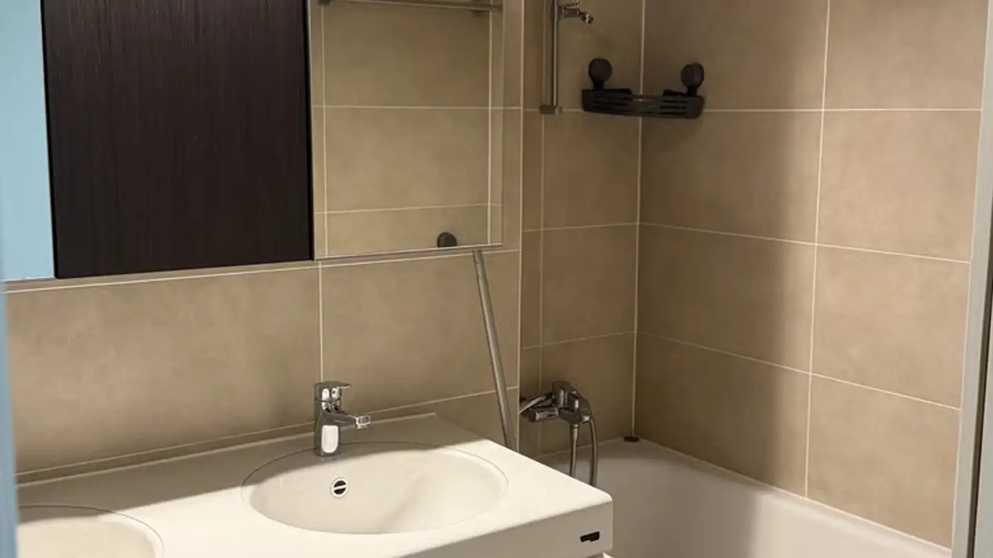 Wohnung mieten - Chemin De Sus-Craux 23, 1166 Perroy - Foto 3