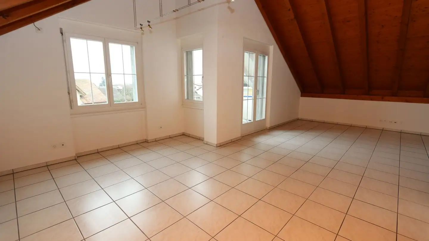 Dachgeschosswohnung mieten - Dorfstrasse 11, 5606 Dintikon - Foto 3