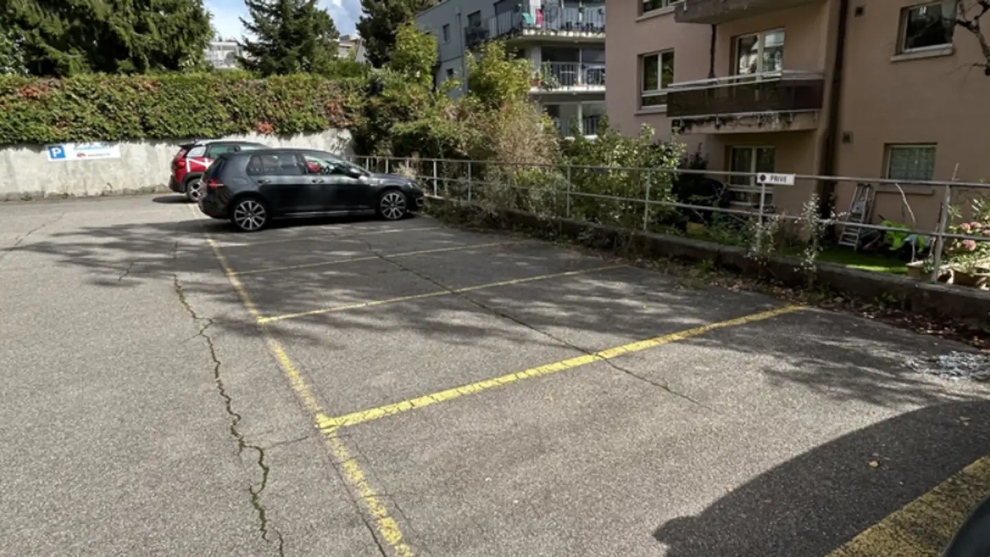 Parcheggio esterno in affitto - Route De Berne 34, 1010 Lausanne - Foto 3