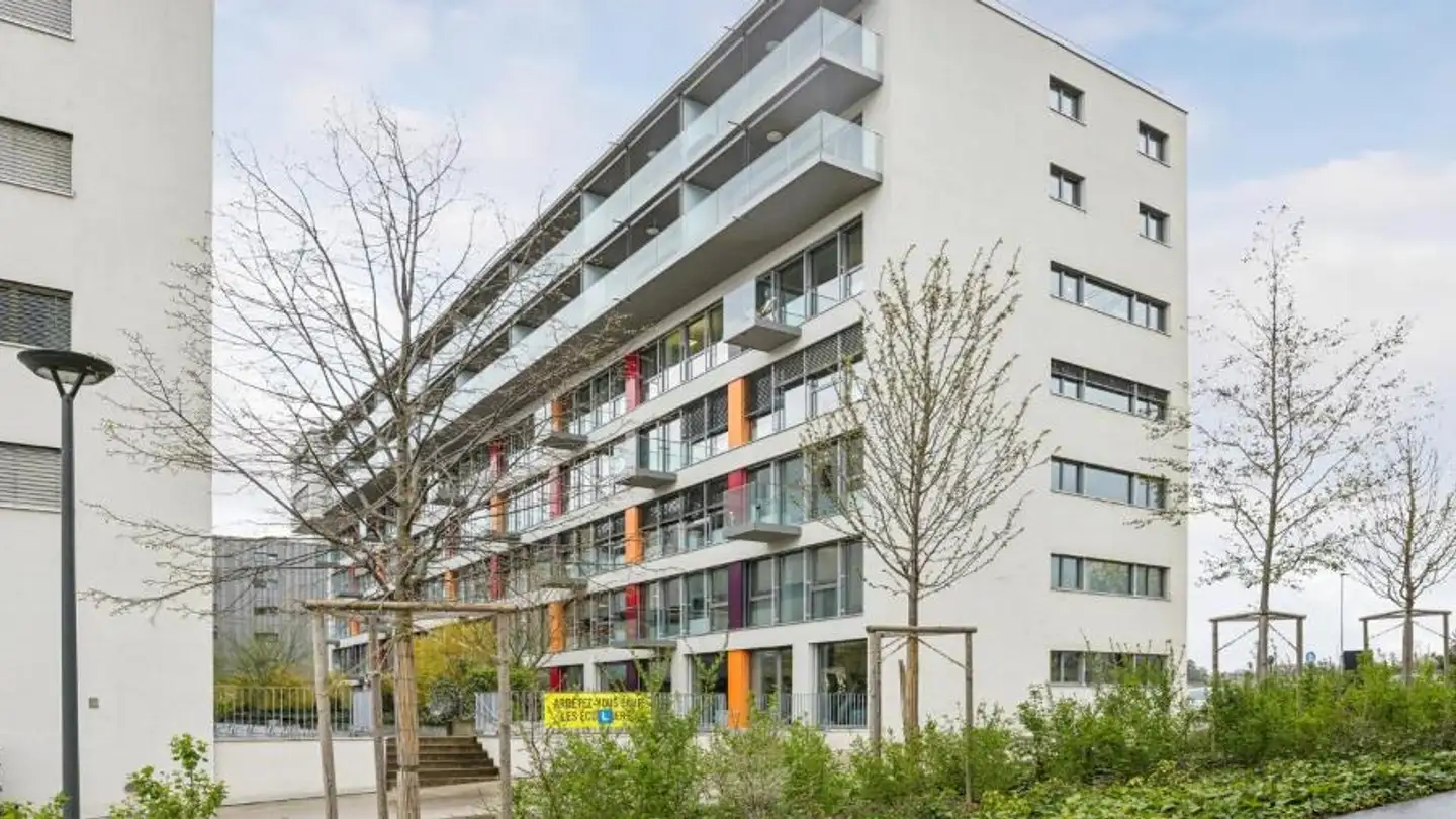 Tiefgaragenstellplatz mieten - 1260 Nyon