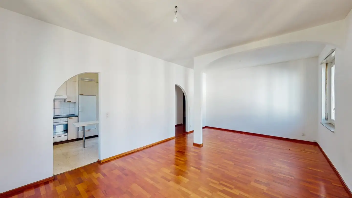 Appartement à louer - Viale Stazione 30, 6500 Bellinzona - Photo 2