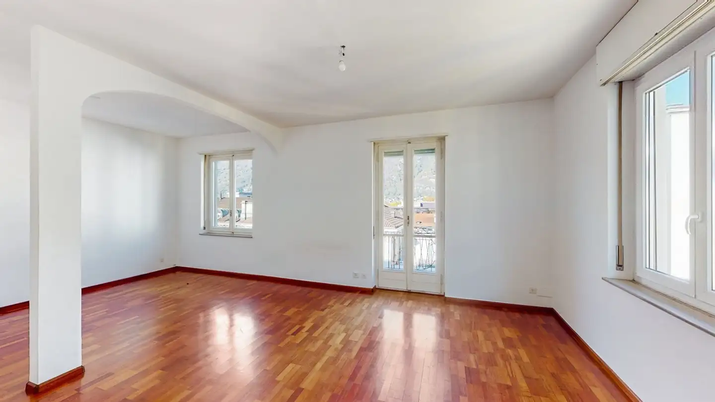 Appartement à louer - Viale Stazione 30, 6500 Bellinzona - Photo 3