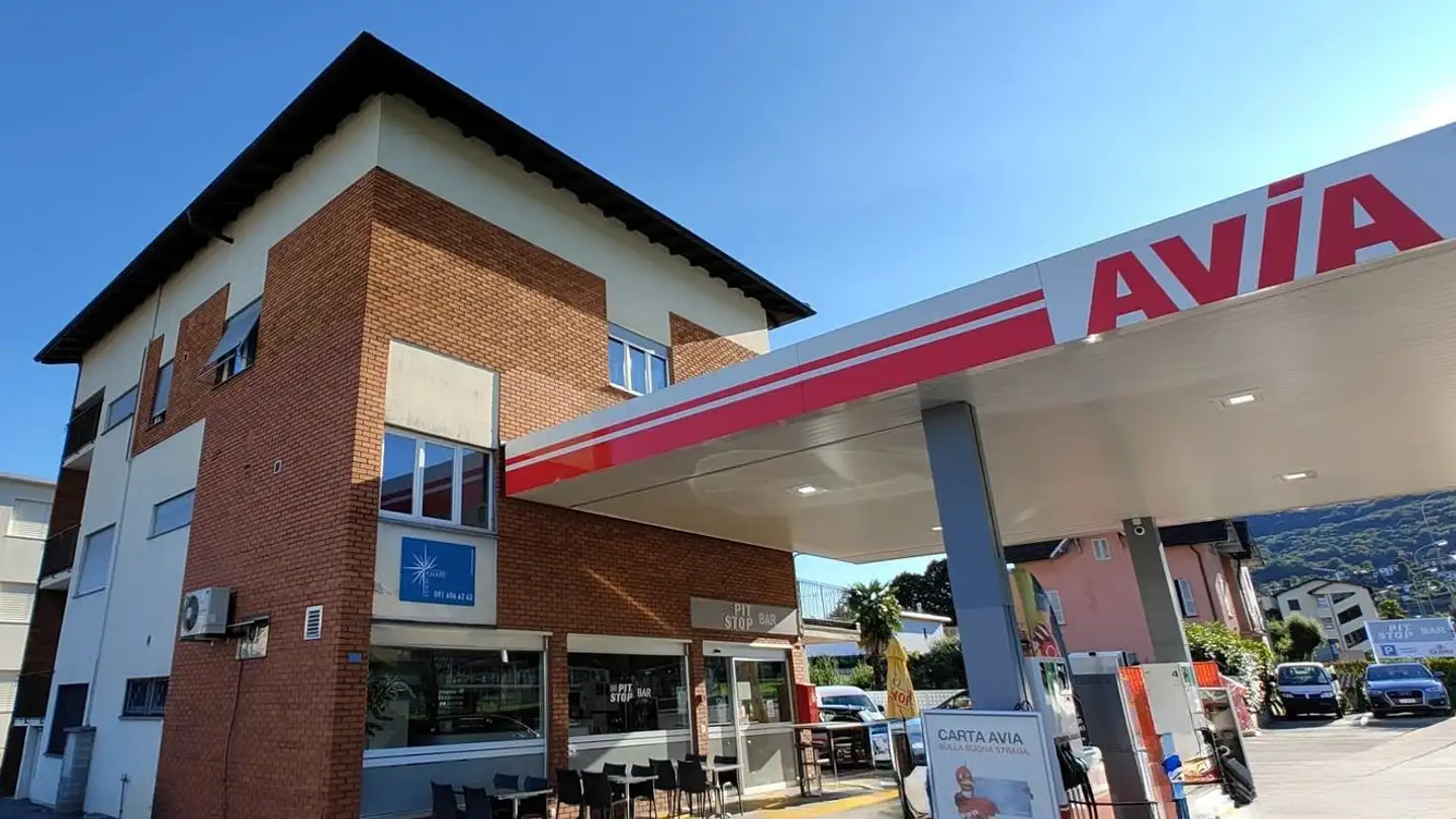 Edificio ad uso misto in vendita - Via Cantonale 51, 6983 Magliaso