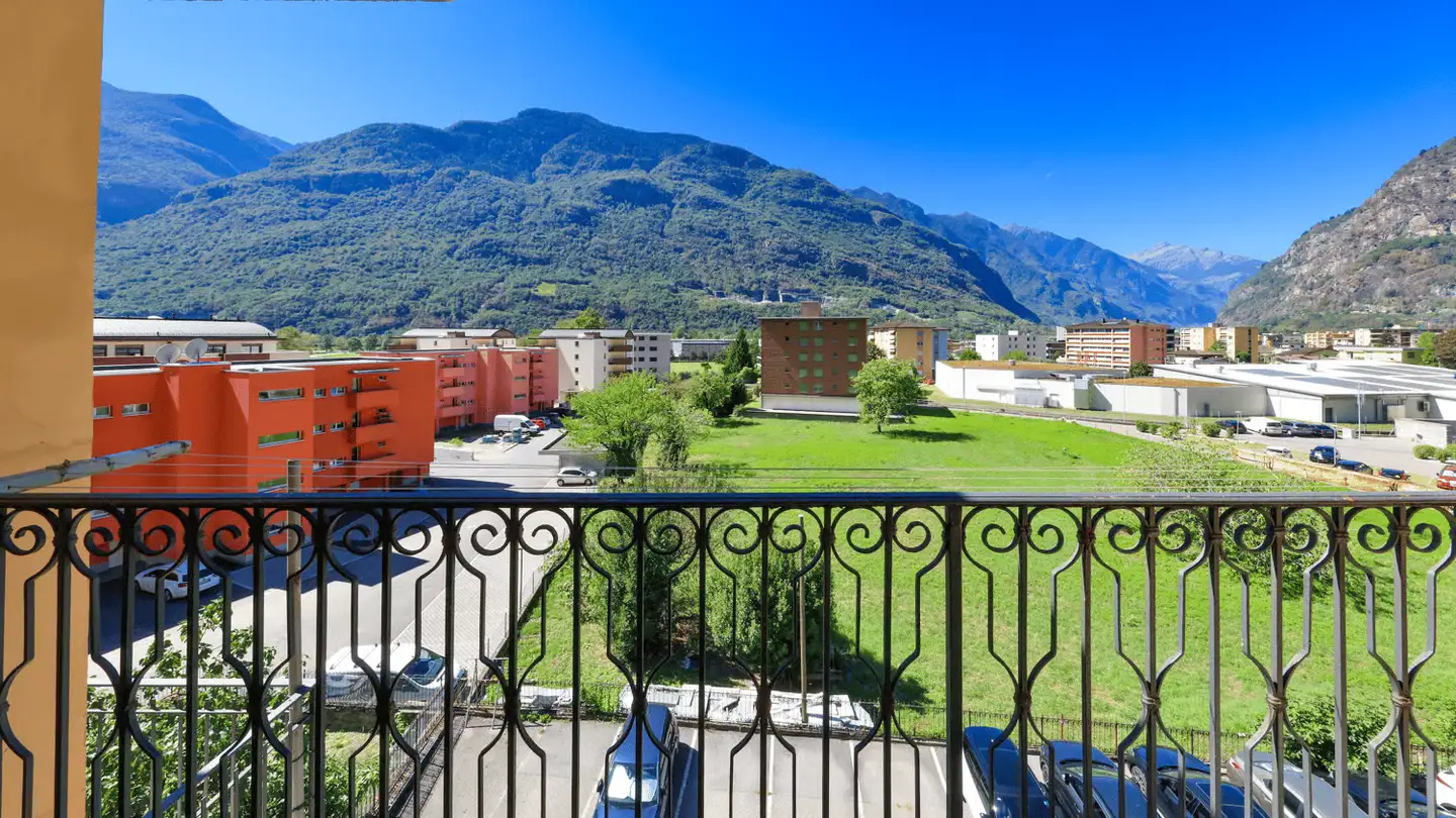 Wohnung mieten - 6710 Biasca