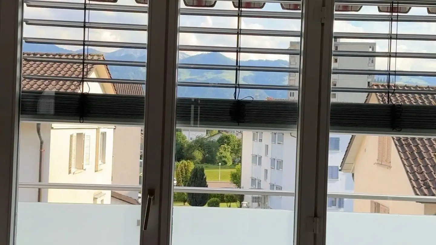 Attic flat for rent - Zürcherstrasse 39, 8730 Uznach - Photo 2