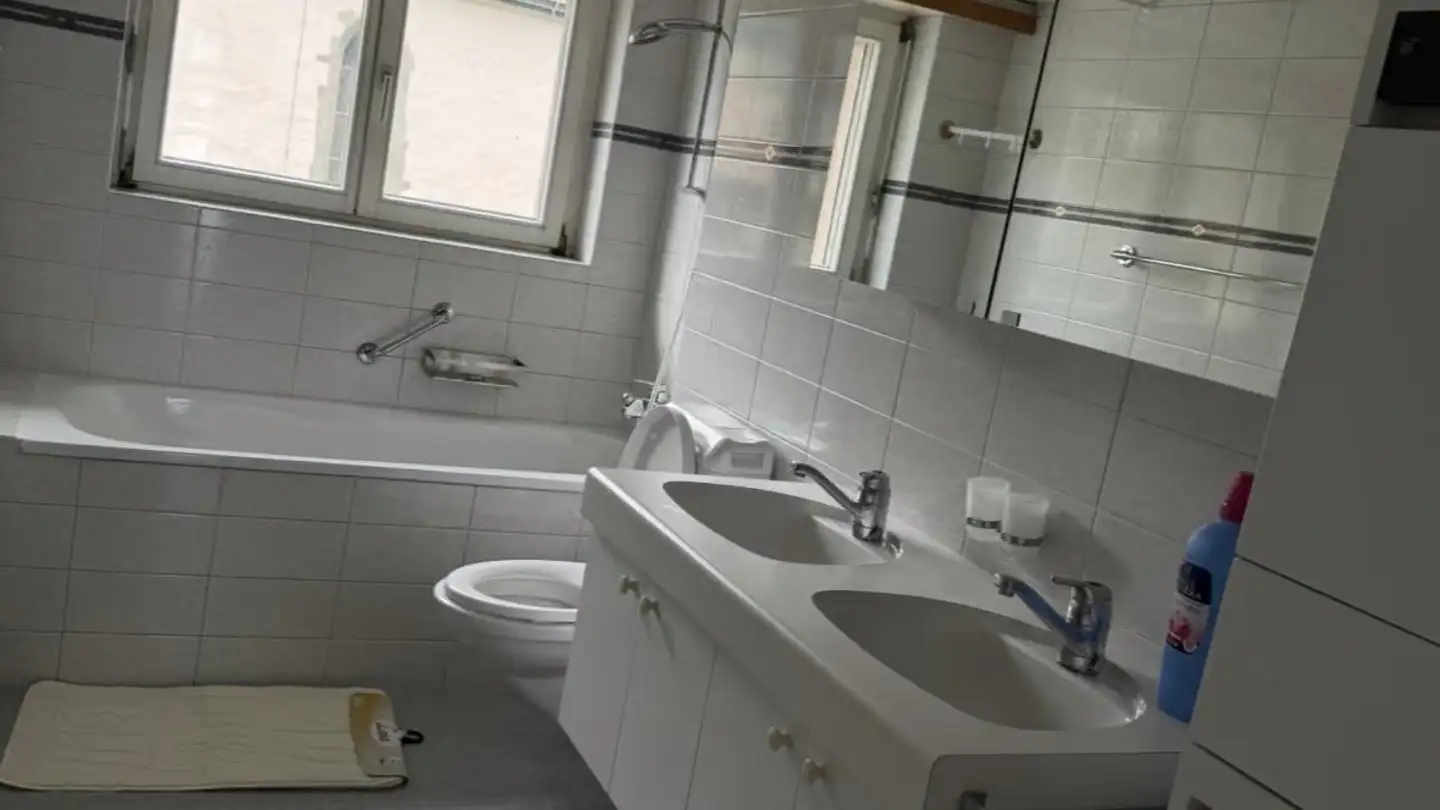 Attic flat for rent - Zürcherstrasse 39, 8730 Uznach - Photo 3