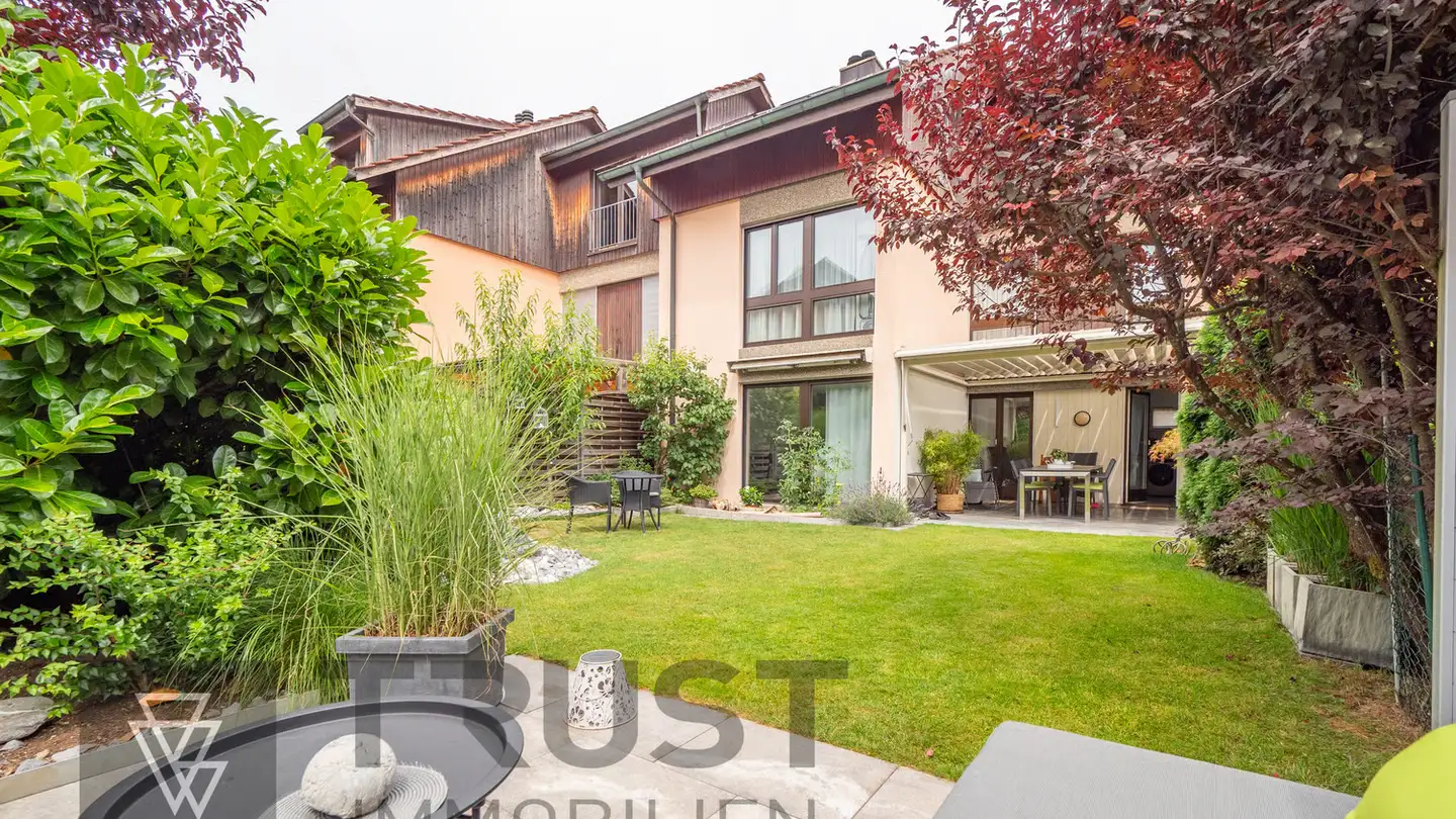 Row house for sale - Wieswaldweg 28, 8135 Langnau am Albis