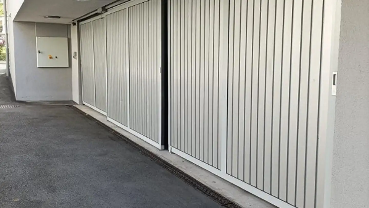 Single garage for rent - Haldenstrasse 69, 8045 Zürich