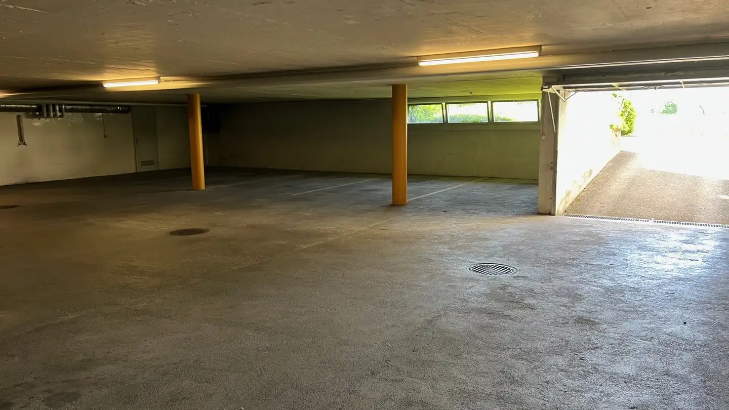 Single garage for rent - Porthofstrasse 39, 8645 Jona - Photo 3