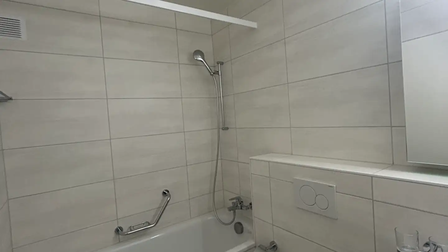 Appartement à louer - Rue Des Prés-Du-Lac, 1400 Yverdon-les-Bains - Photo 4