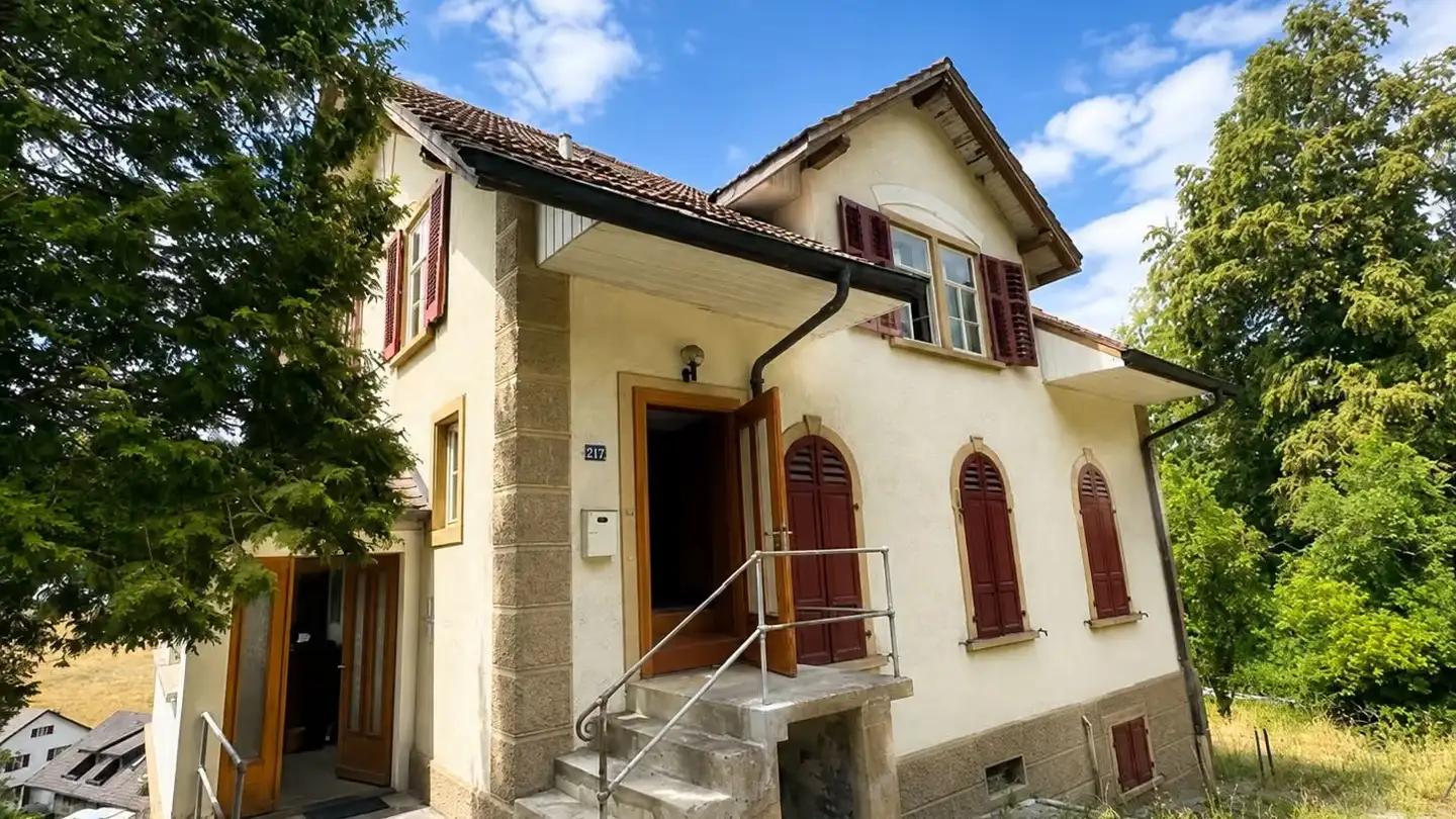 Edificio residenziale in vendita - Heggelenstrasse 217, 5046 Schmiedrued