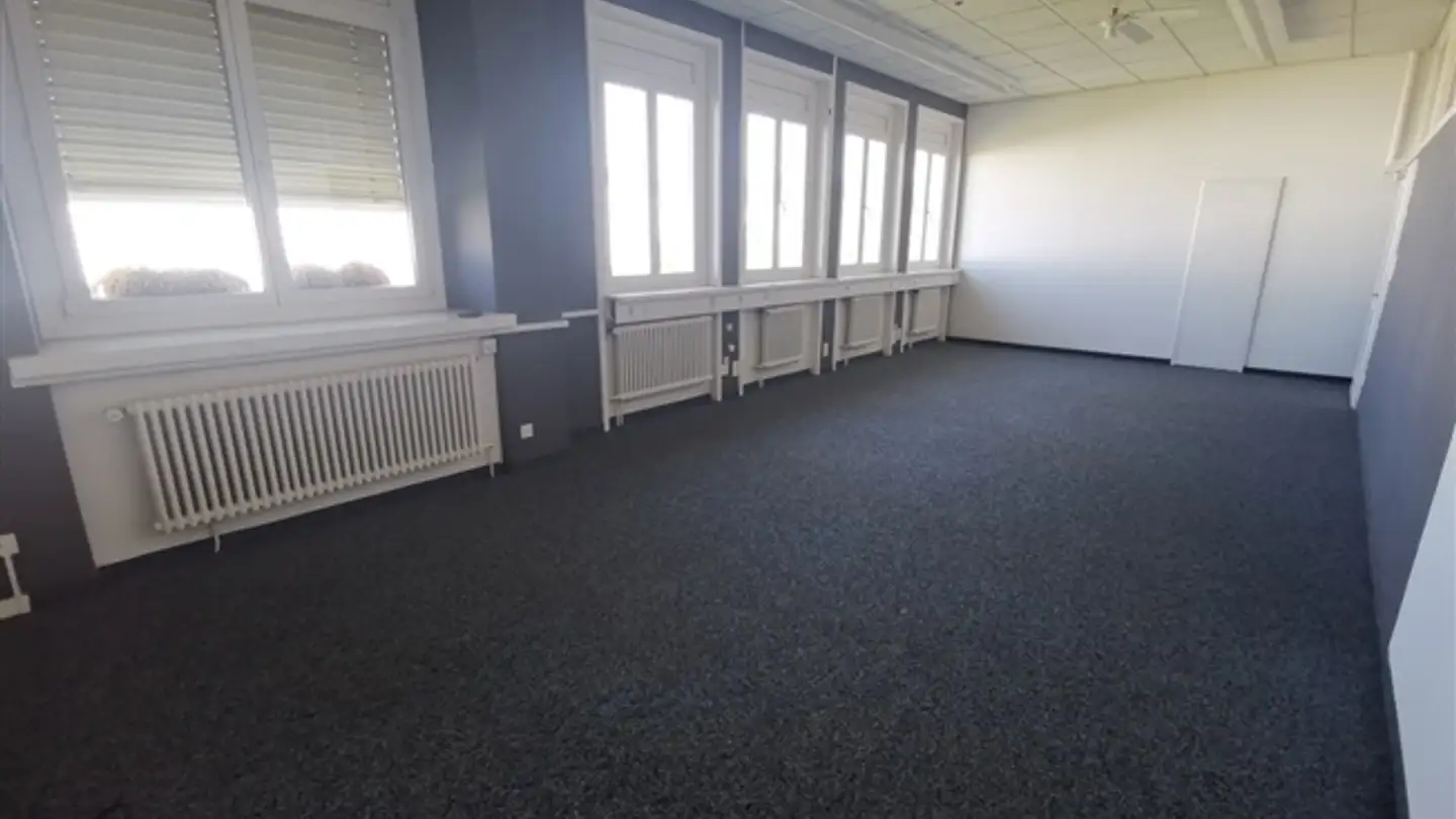 Bürofläche mieten - Freiburgstrasse 49, 3280 Murten - Foto 2