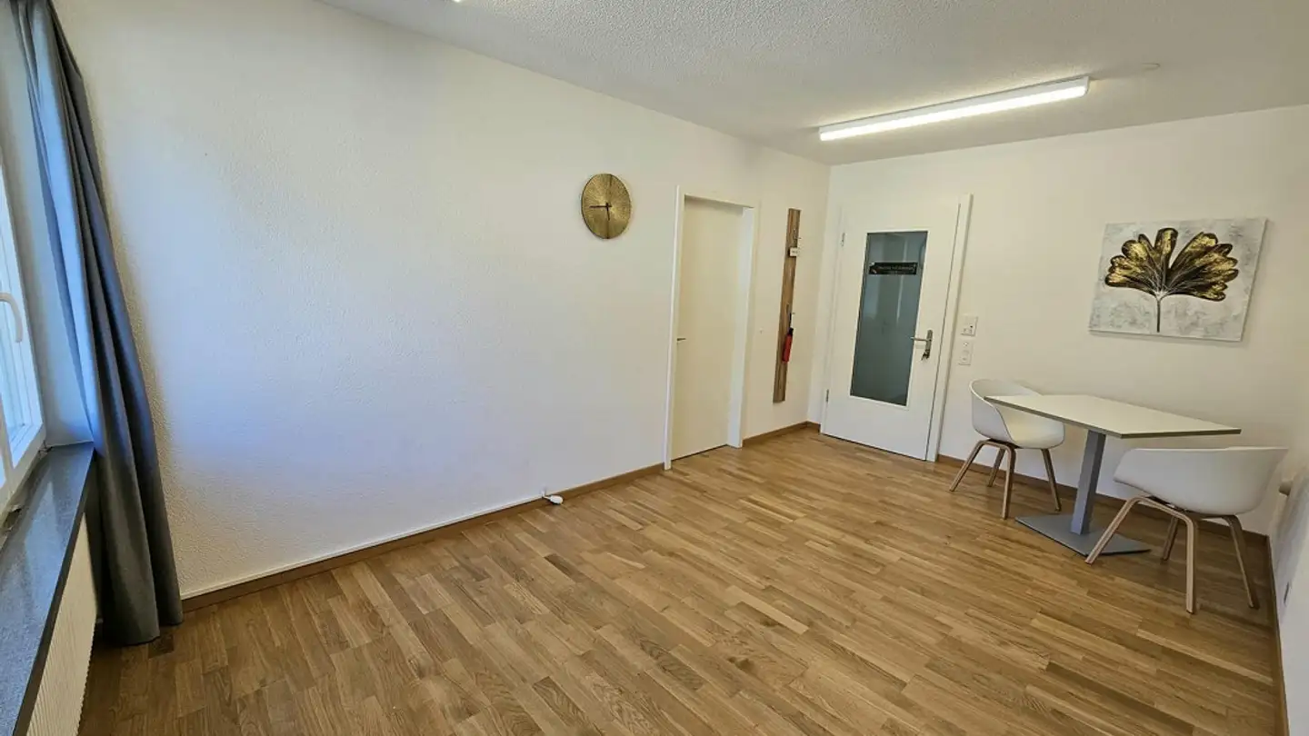 Bürofläche mieten - Staatsstrasse 4, 3653 Oberhofen am Thunersee