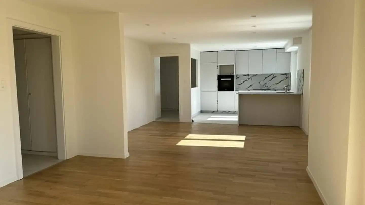 Apartment for rent - Grand-Rue 30, 2416 Les Brenets - Photo 2