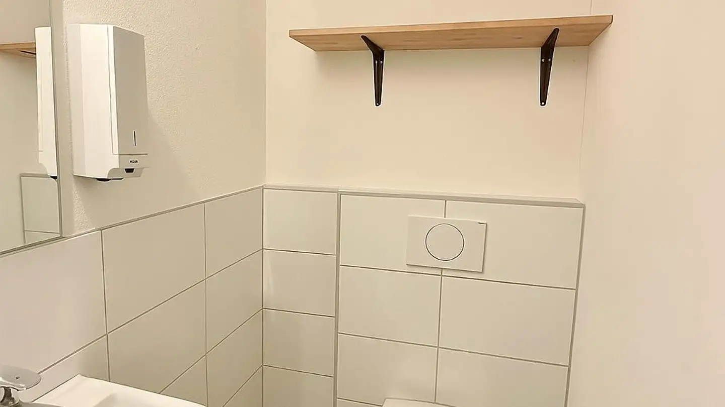 Commercial for rent - Neue Bahnhofstrasse 2, 3110 Münsingen - Photo 4