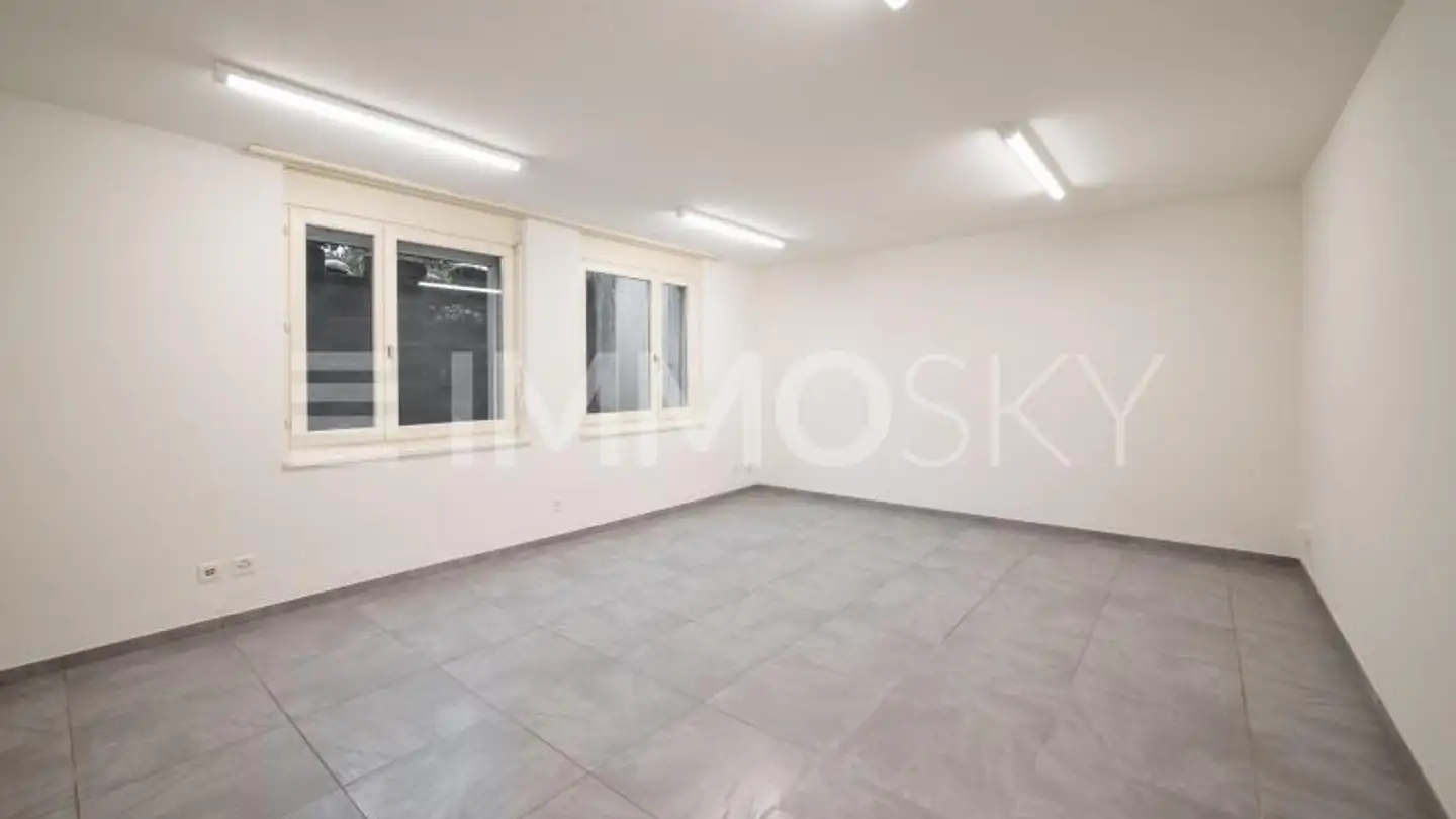 Commercial for sale - Bernstrasse, 3250 Lyss - Photo 3