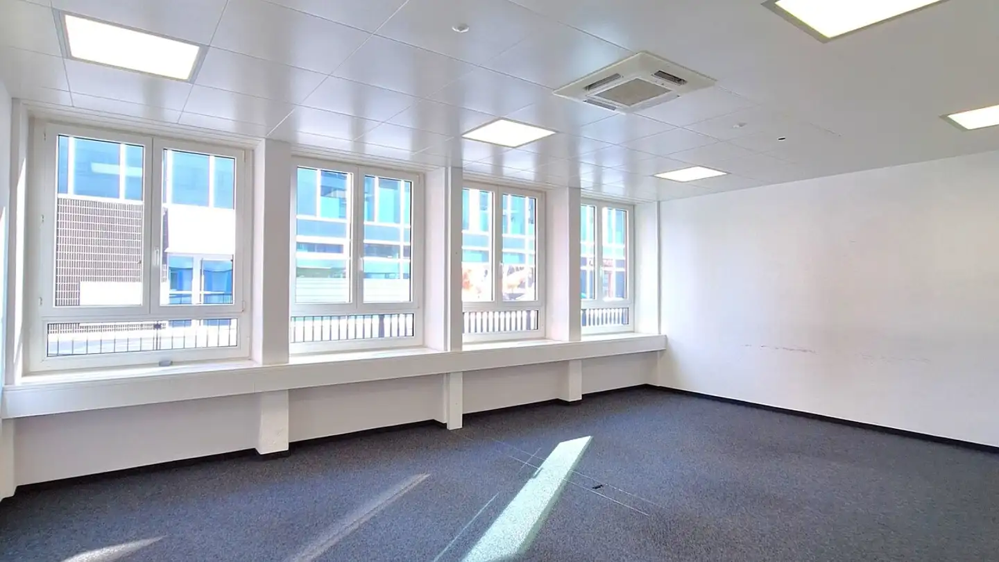 Bureau à louer - Hintere Bahnhofstrasse, 5000 Aarau - Photo 2