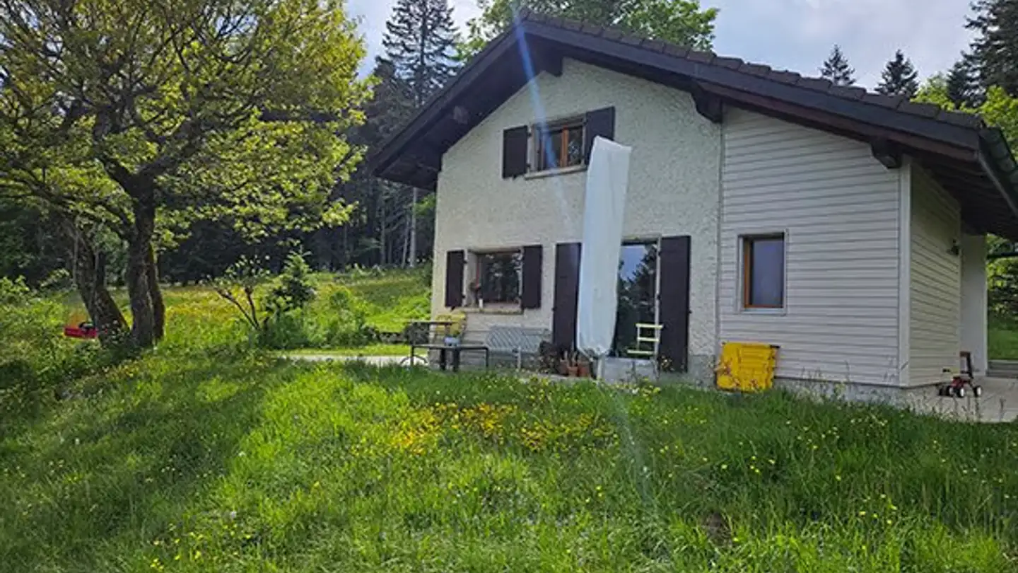 Einfamilienhaus mieten - Les Pommerets, 2037 Montezillon