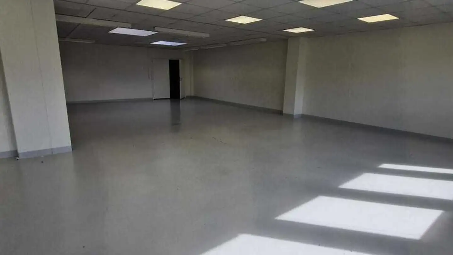 Gewerbe mieten - Chemin Des Mouettes 1, 1027 Lonay - Foto 2