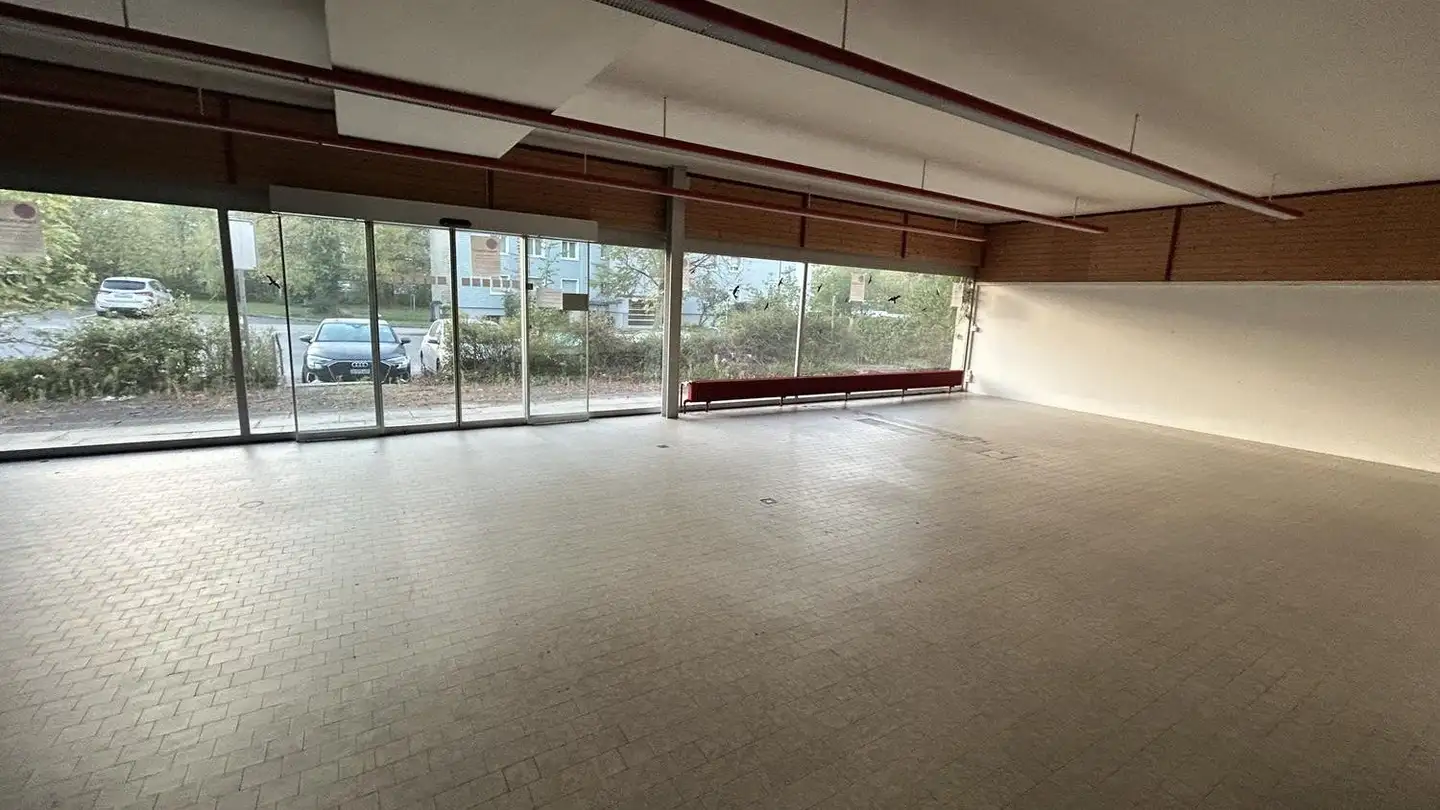 Commercial for rent - Johannes-Beugger-Strasse 106, 8408 Winterthur