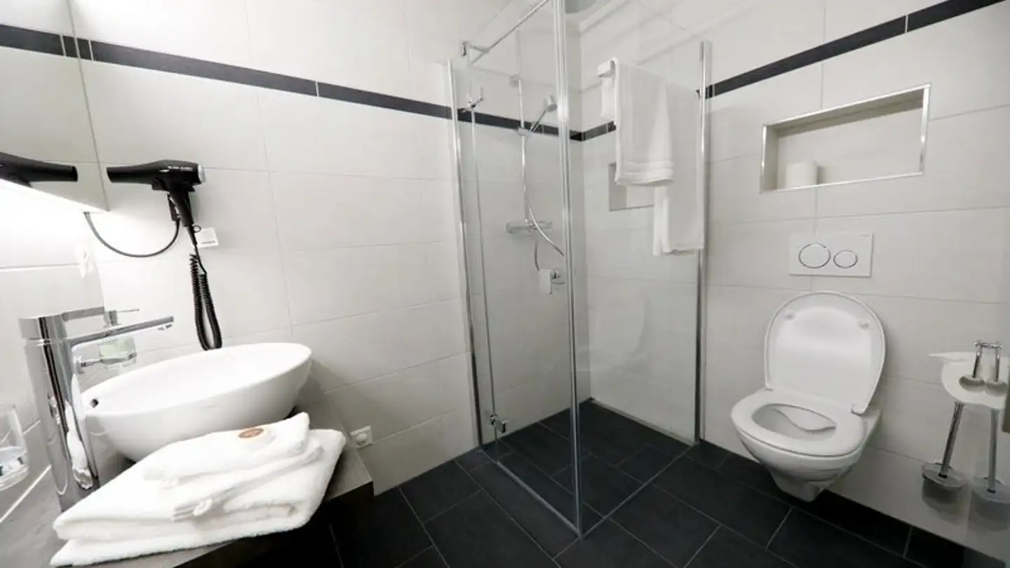 Furnished apartment for rent - 8864 Reichenburg - Photo 2