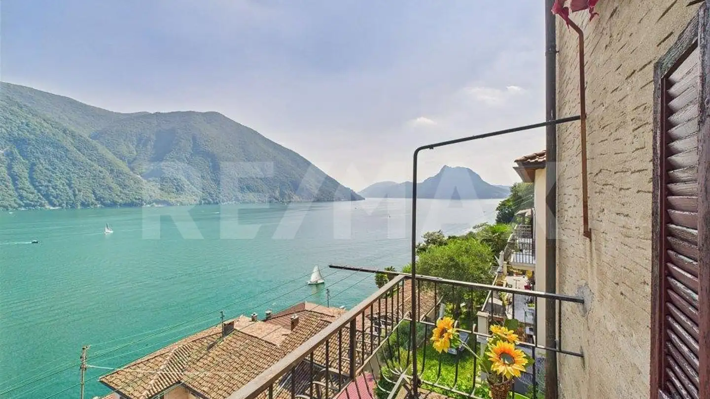 Single house for sale - 6978 Gandria