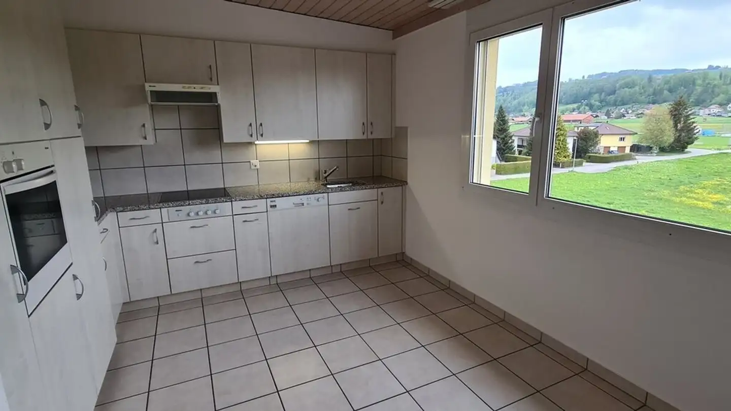 Apartment for rent - Rue De La Comba, 1632 Riaz - Photo 3