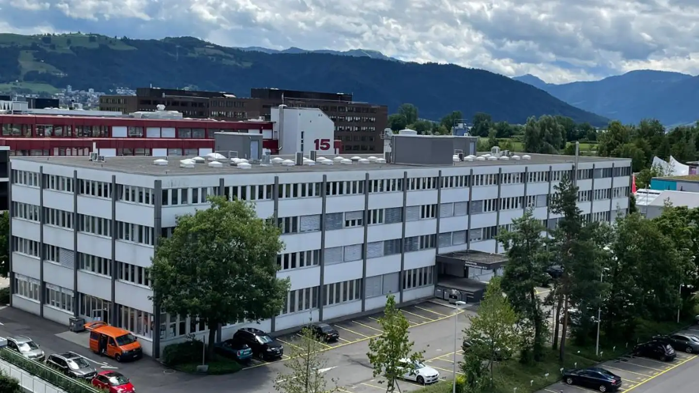 Office space for rent - Hinterbergstrasse 9, 6330 Cham