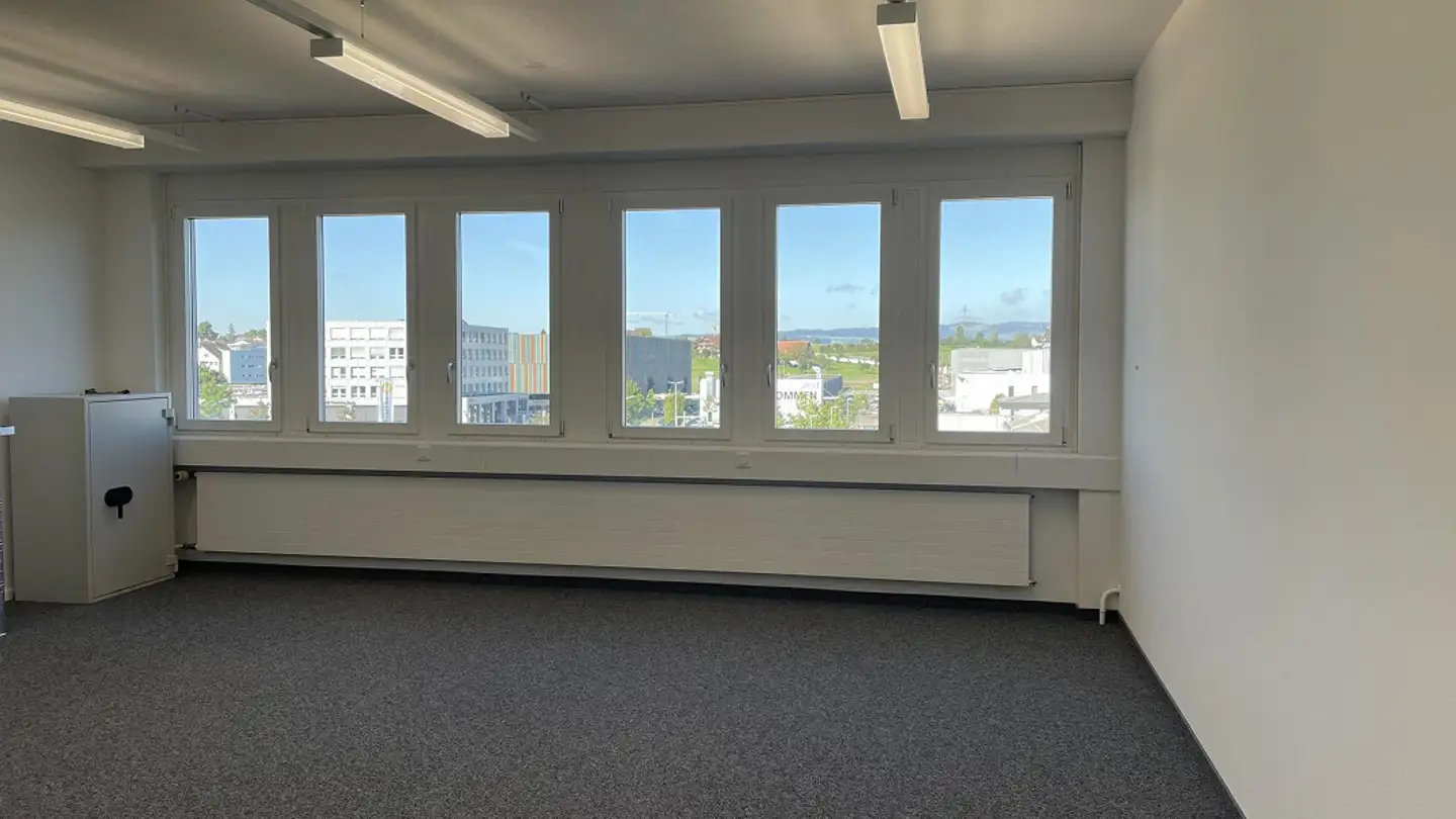 Office space for rent - Hinterbergstrasse 9, 6330 Cham - Photo 4