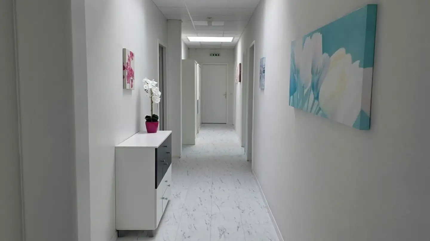 Spazio ufficio in affitto - Rue Des Mille-Boilles 2, 2000 Neuchâtel - Photo 2