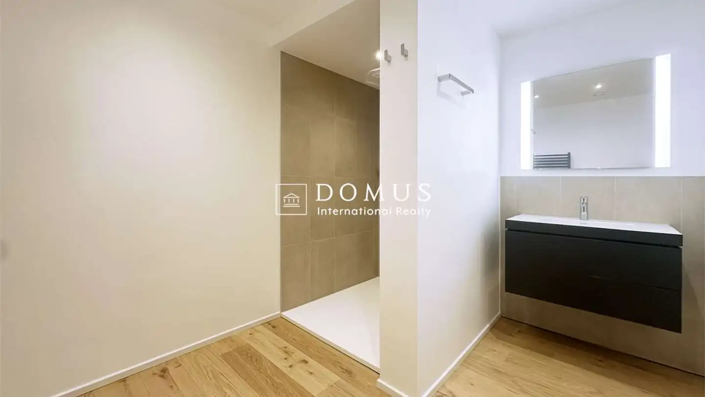 Appartement à louer - Riva Paradiso 16, 6900 Paradiso - Photo 3