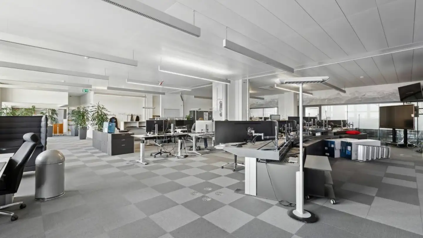 Gewerbe mieten - Ostermundigenstrasse 99, 3006 Bern - Foto 2